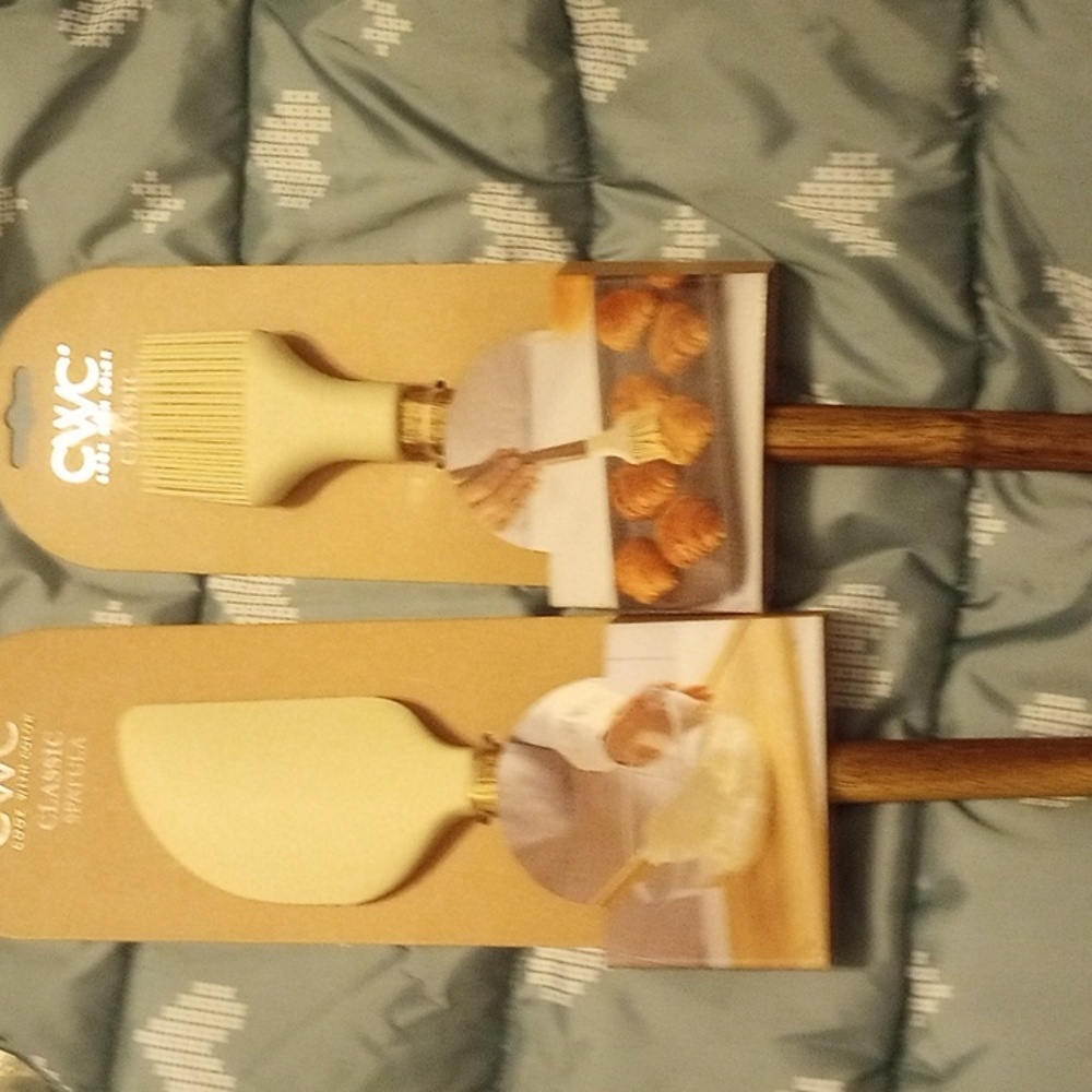 CWC Classic Spatula And Pastry Brush with  Silicone Head and Wooden Handle
